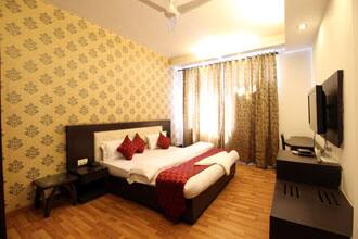 Tiara Gold Hotel, Gurgaon 4